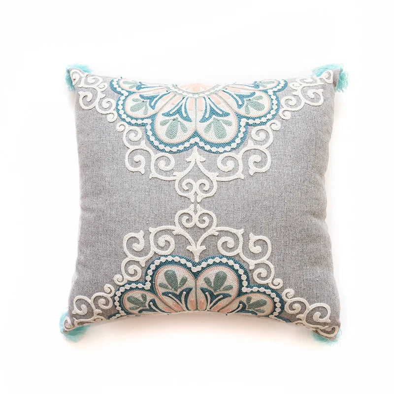 Nordic Ethnic Style Cushion Cover Cotton Moroccan Handmade Embroidery Cotton Tassel Throw Pillow Cover Living Room Home Decor